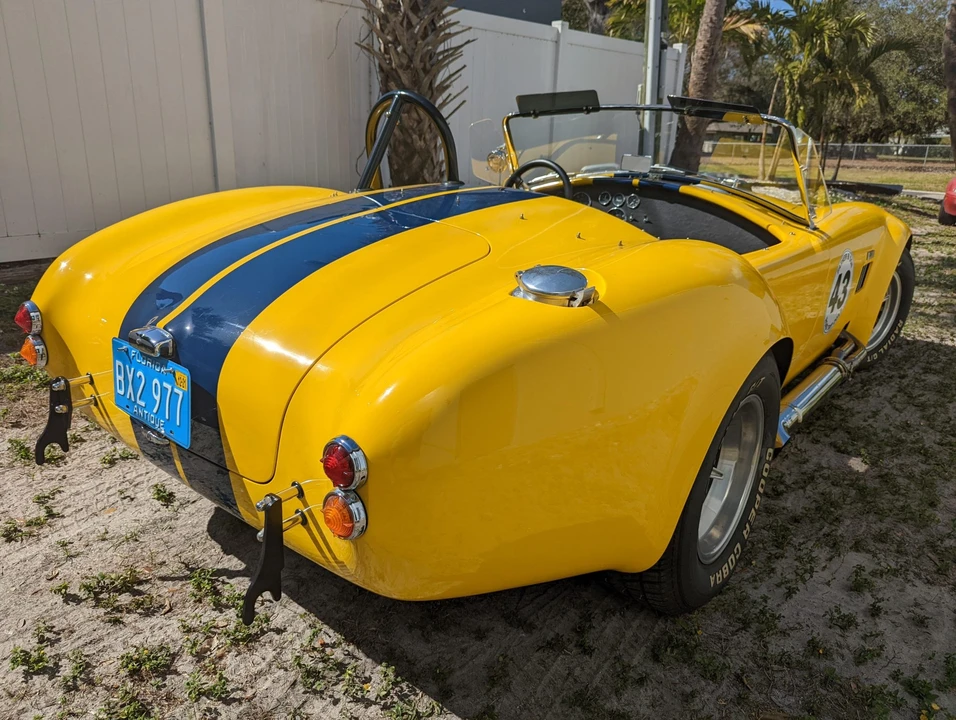 Shelby Cobra Replica - Image 10 of 31