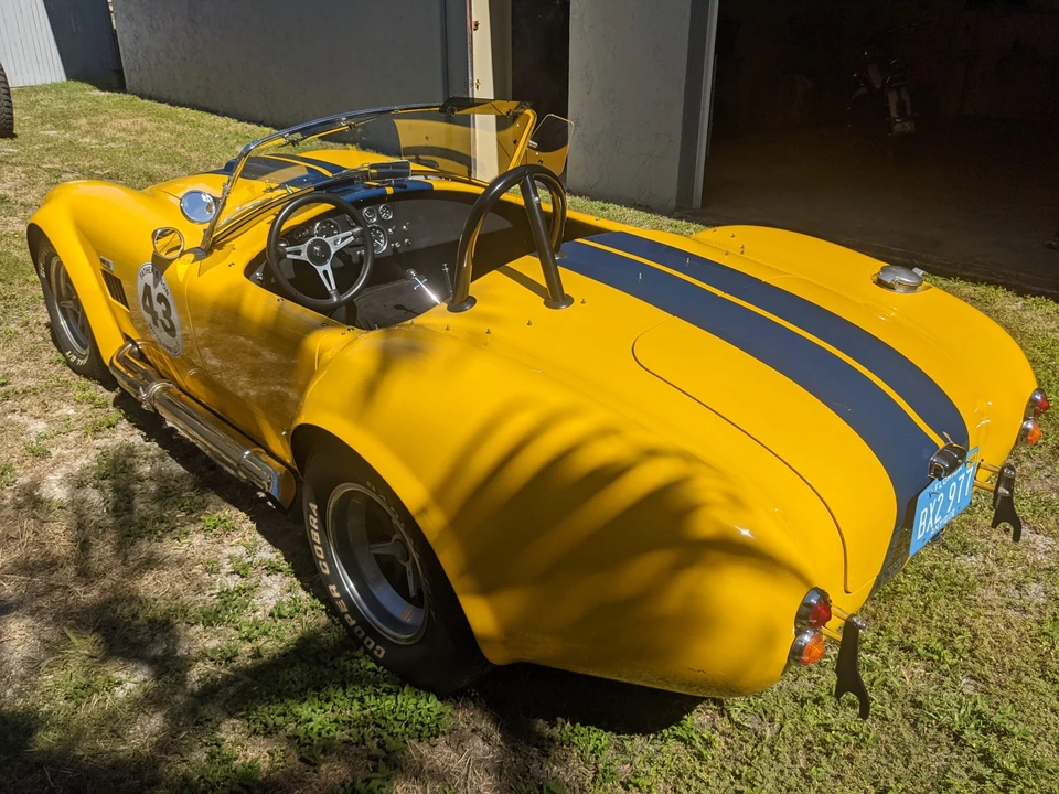 Shelby Cobra Replica - Image 6 of 31