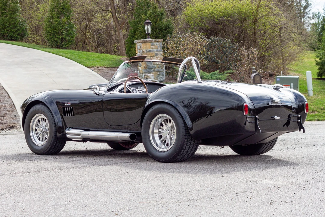Shelby Cobra Replica - Image 4 of 31