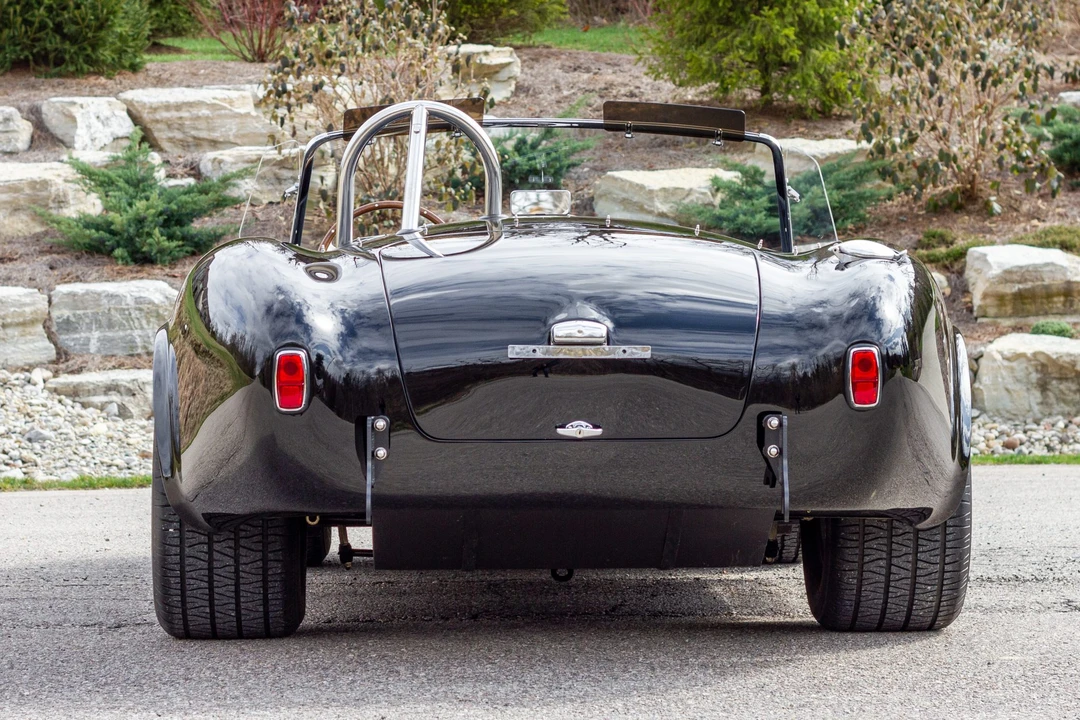Shelby Cobra Replica - Image 5 of 31