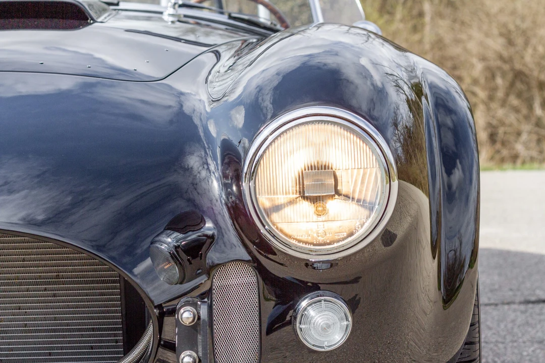 Shelby Cobra Replica - Image 14 of 31