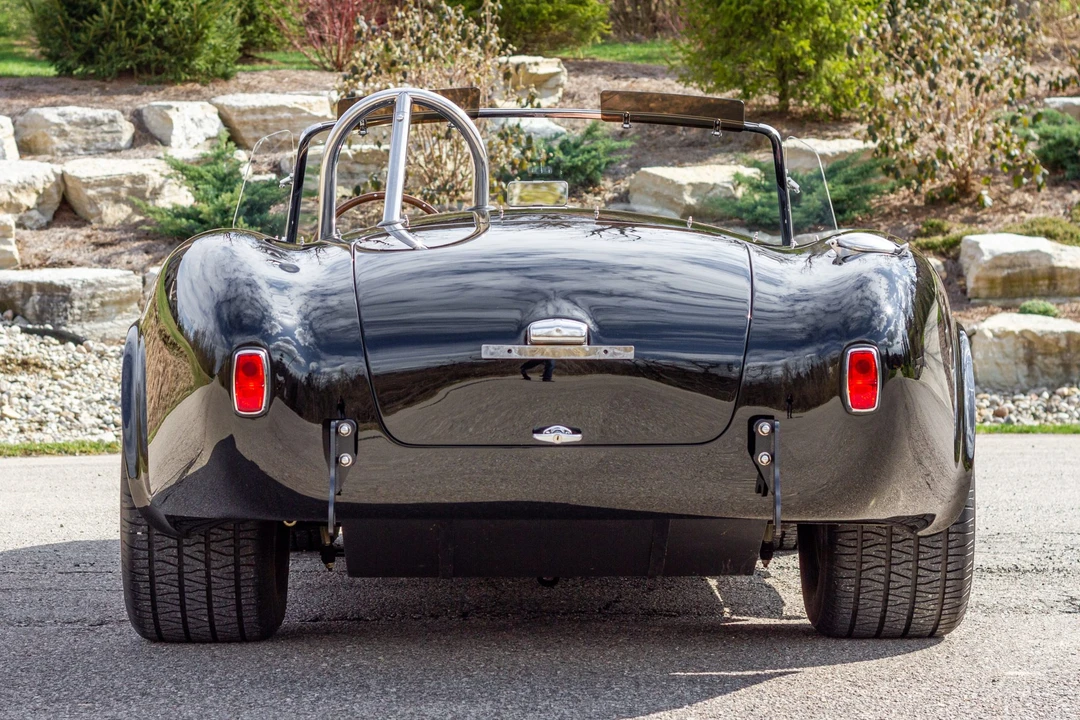 Shelby Cobra Replica - Image 6 of 31