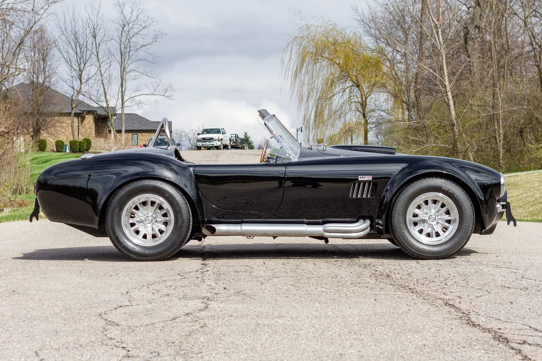 Shelby Cobra Replica - Image 9 of 31