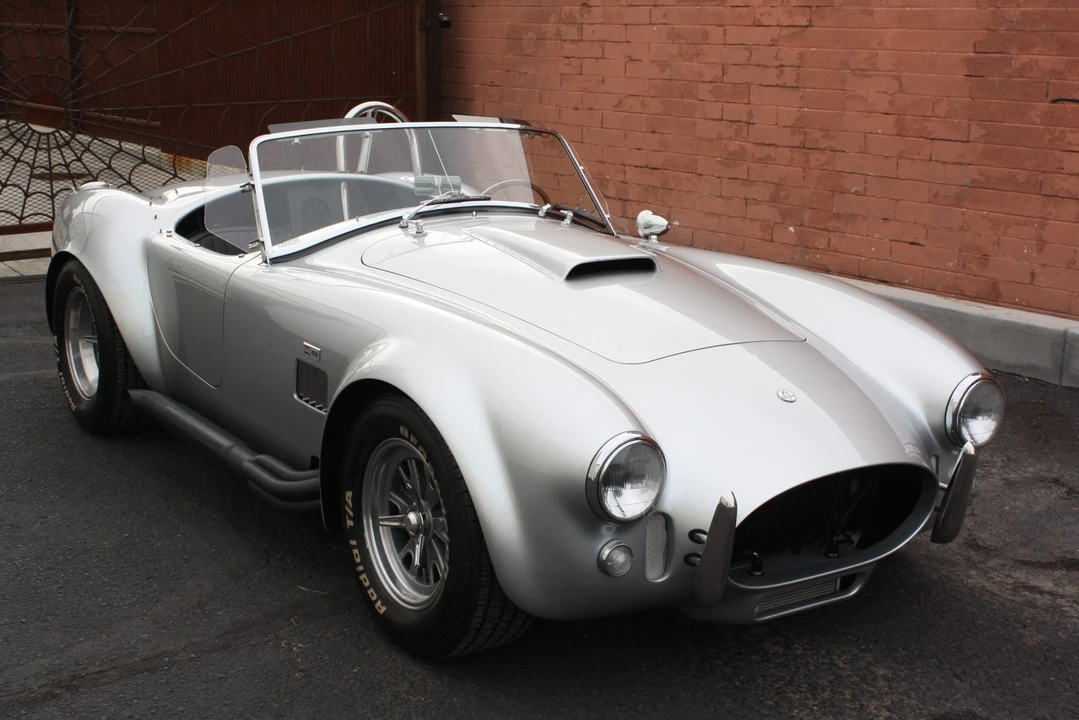 Shelby Cobra Replica - Image 14 of 31