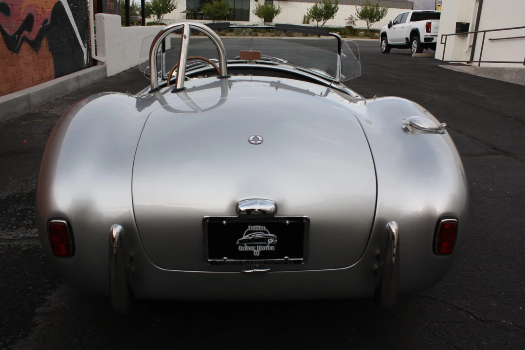 Shelby Cobra Replica - Image 25 of 31