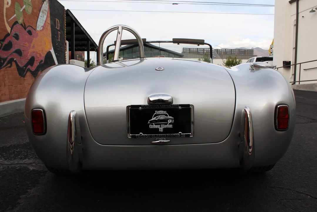 Shelby Cobra Replica - Image 24 of 31