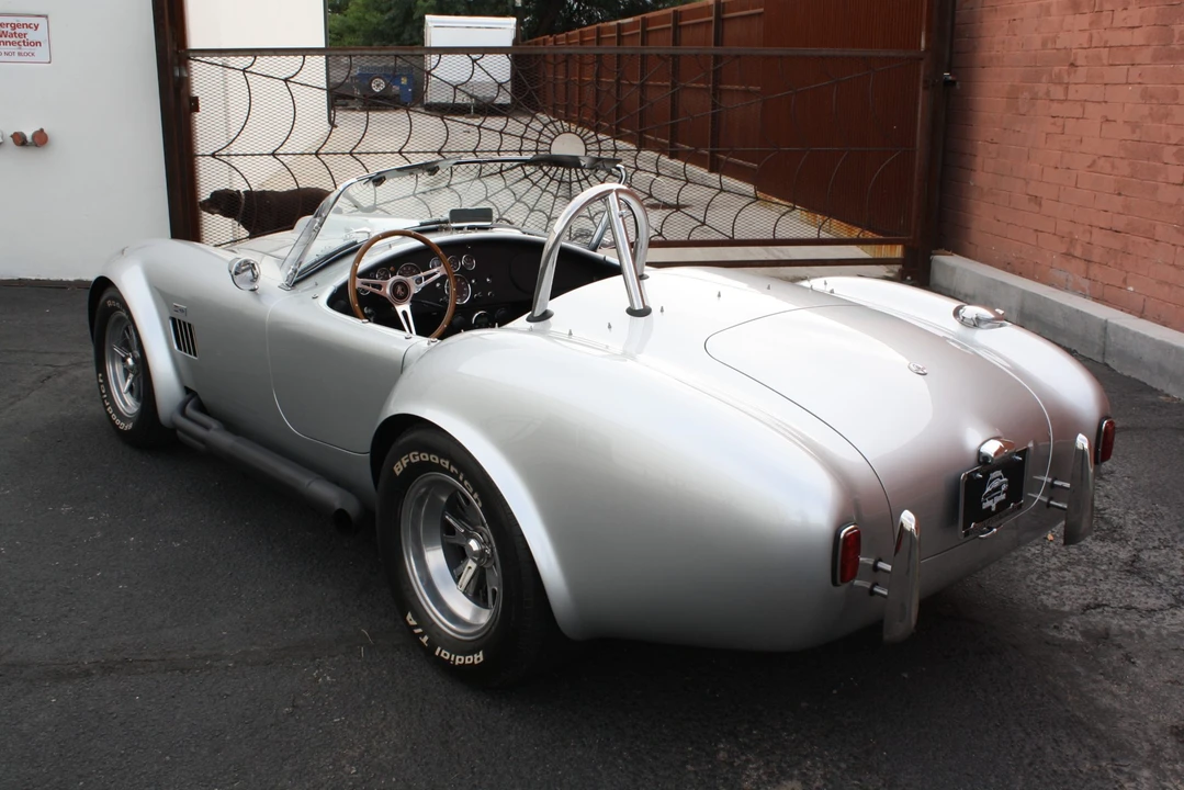 Shelby Cobra Replica - Image 31 of 31