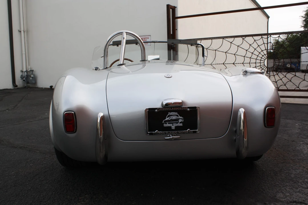 Shelby Cobra Replica - Image 26 of 31