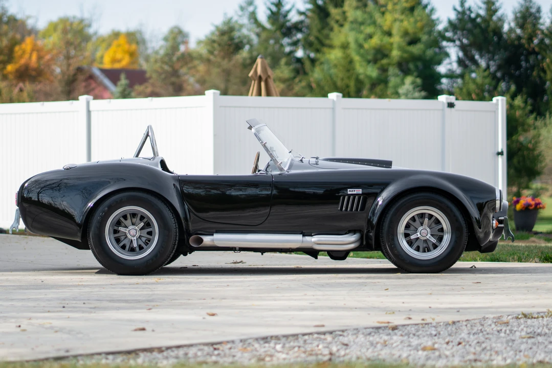 Shelby Cobra Replica - Image 10 of 31
