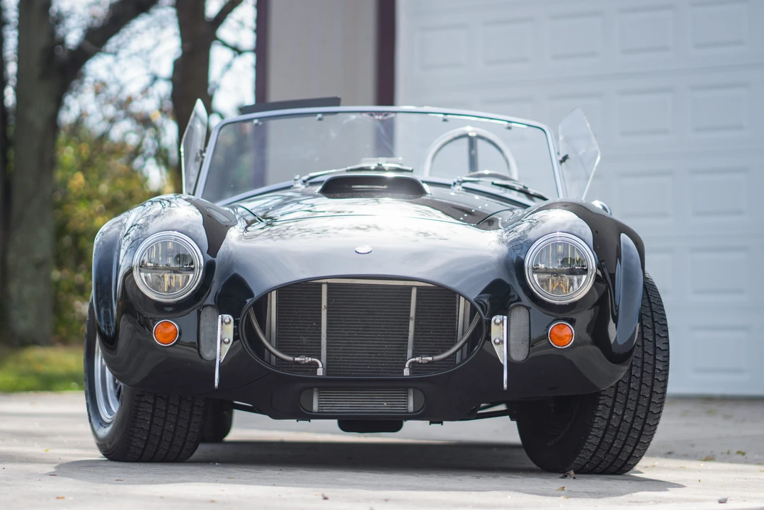 Shelby Cobra Replica - Image 6 of 31