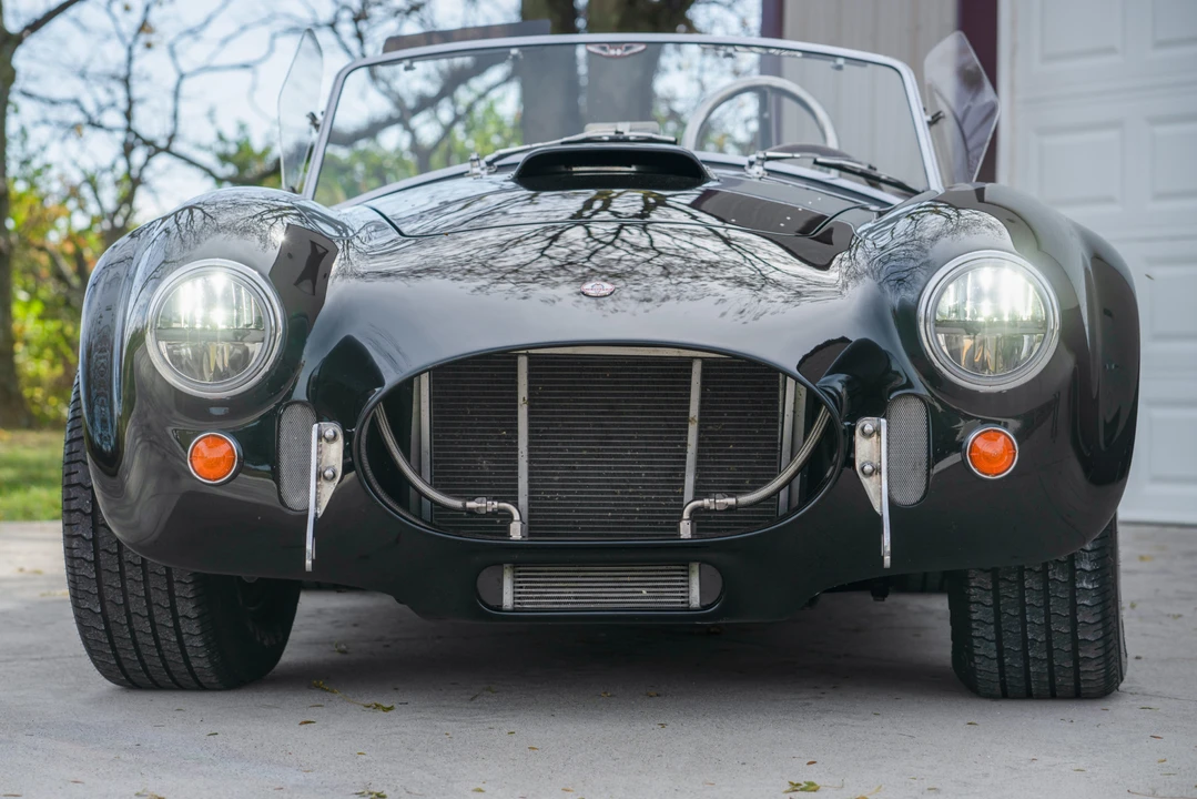 Shelby Cobra Replica - Image 5 of 31