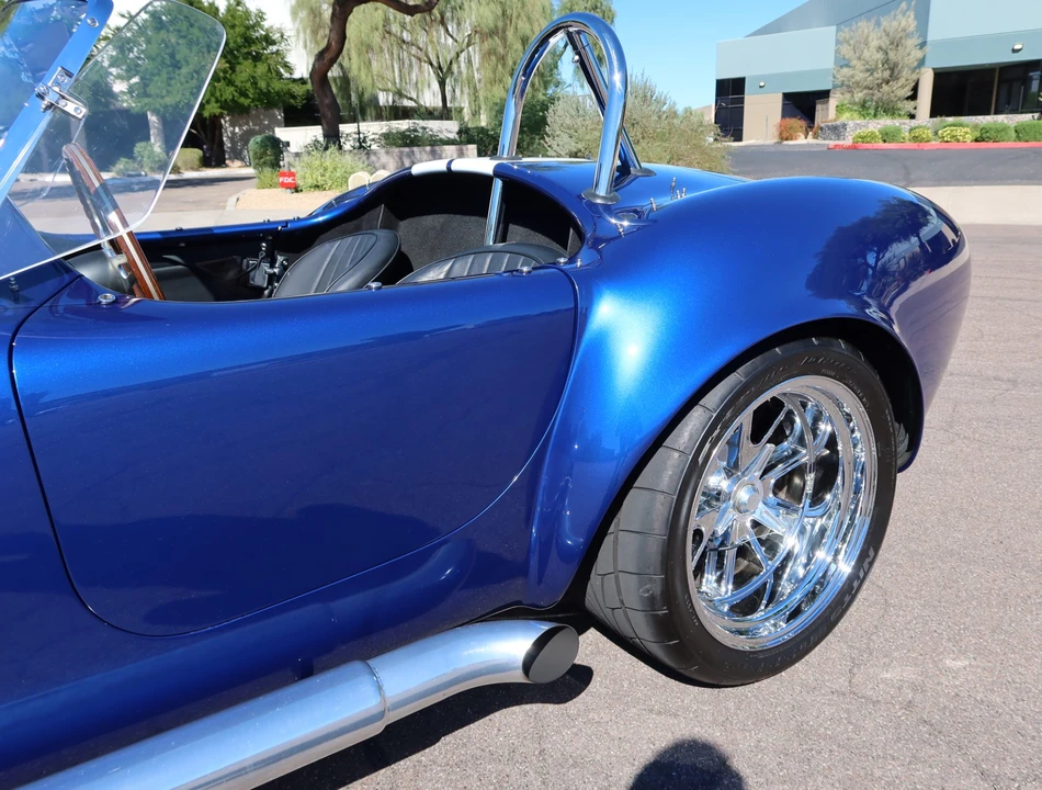 Shelby Cobra Replica - Image 29 of 31