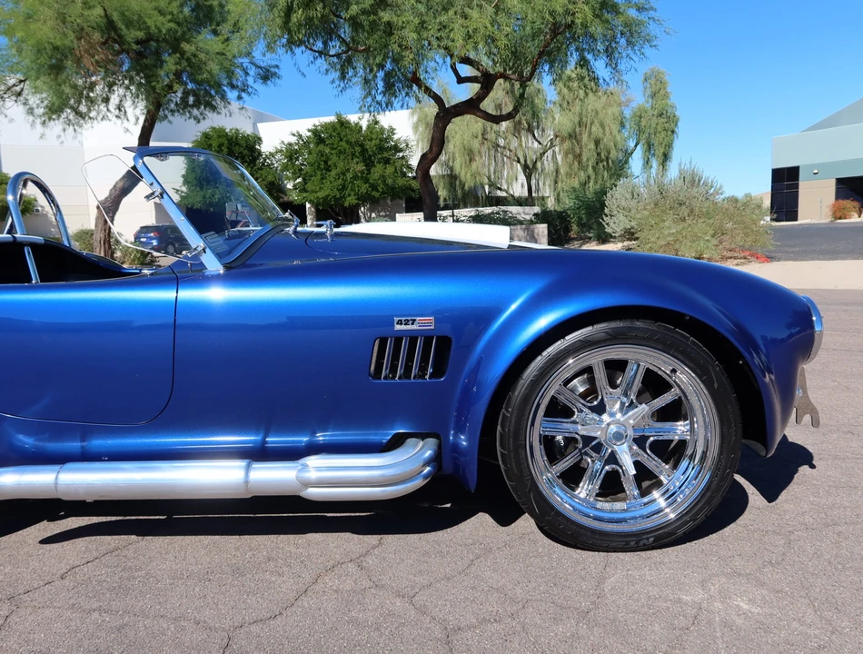 Shelby Cobra Replica - Image 15 of 31