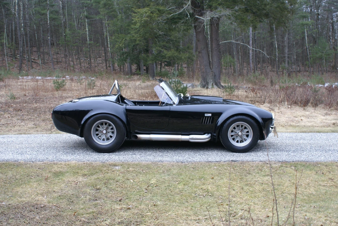 Shelby Cobra Replica - Image 20 of 31