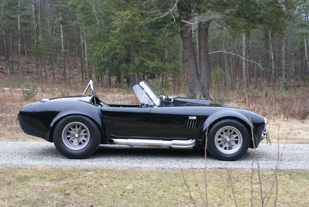 Shelby Cobra Replica - Image 21 of 31