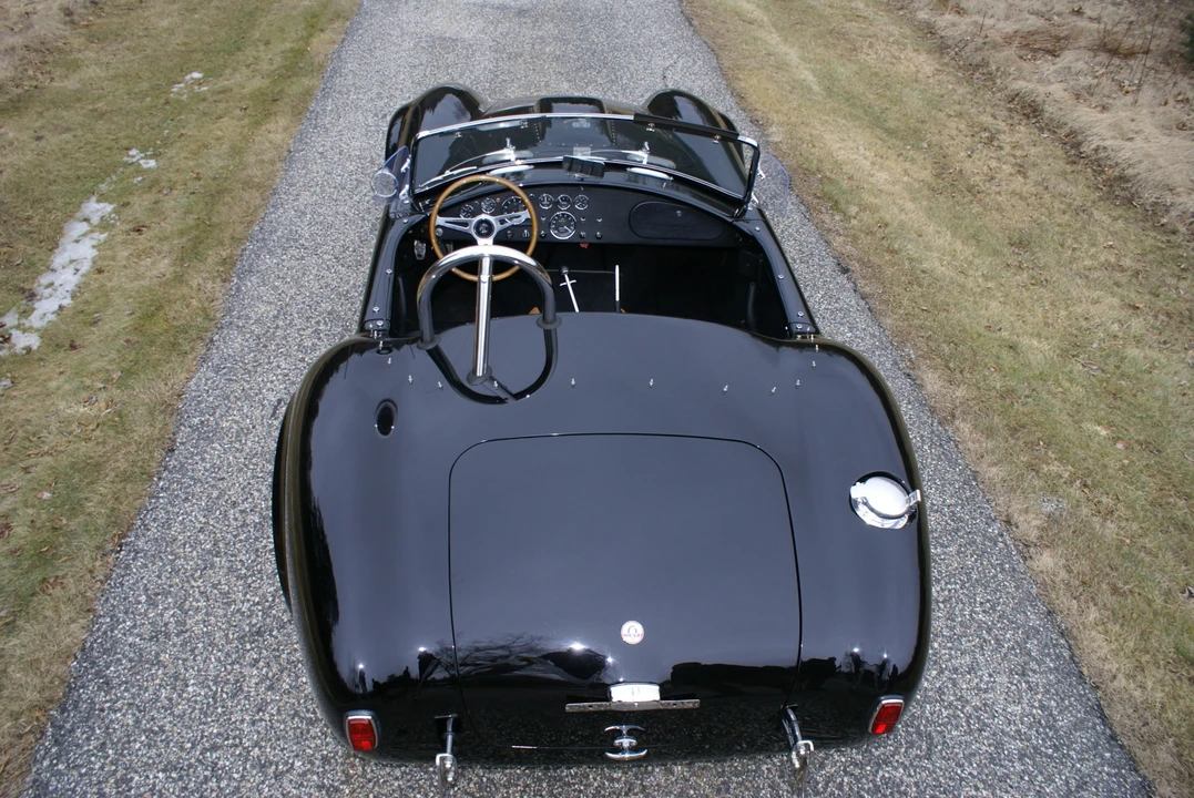 Shelby Cobra Replica - Image 14 of 31