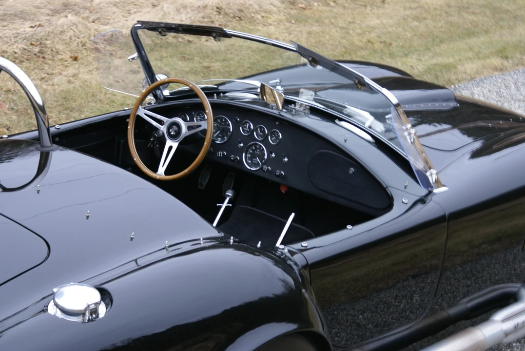 Shelby Cobra Replica - Image 22 of 31