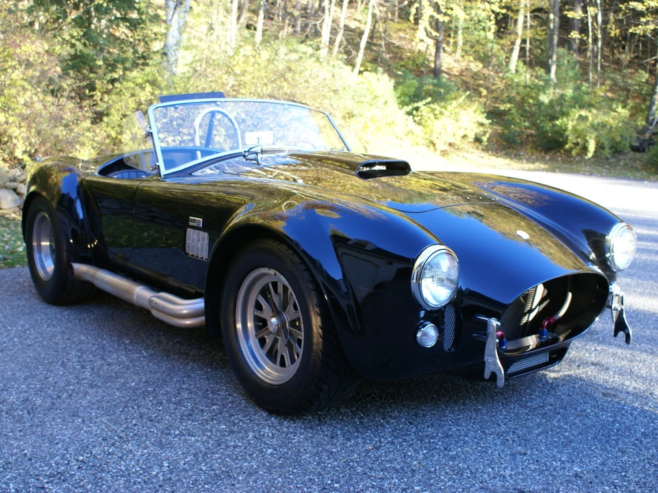 Shelby Cobra Replica - Image 2 of 31