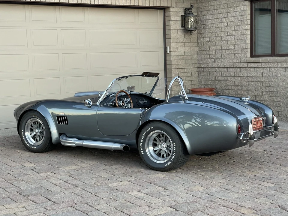 Shelby Cobra Replica - Image 8 of 31