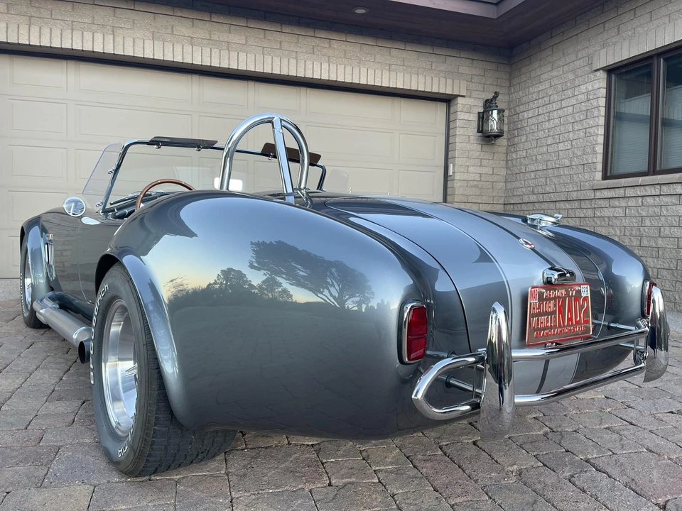 Shelby Cobra Replica - Image 11 of 31