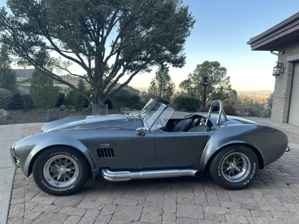 Shelby Cobra Replica - Image 7 of 31