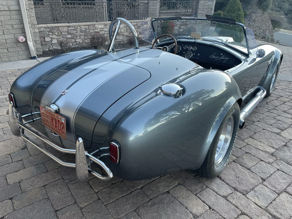 Shelby Cobra Replica - Image 17 of 31