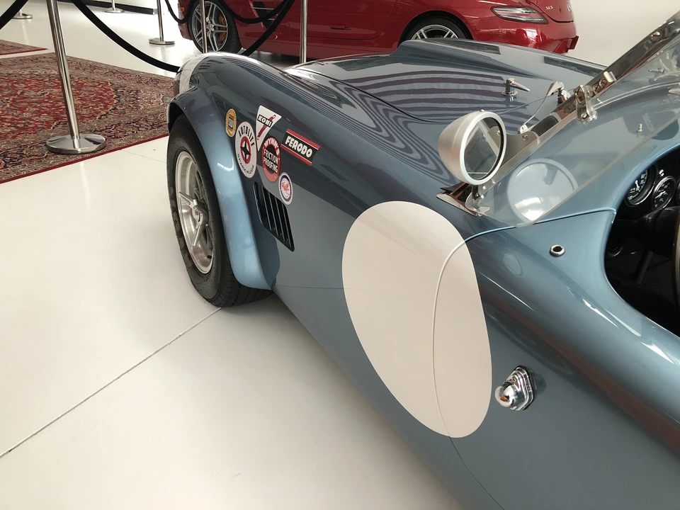Shelby Cobra Replica - Image 22 of 31