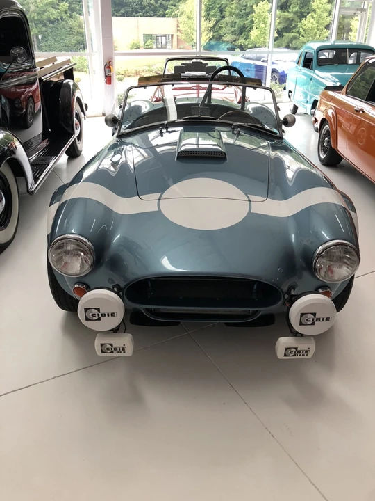 Shelby Cobra Replica - Image 16 of 31
