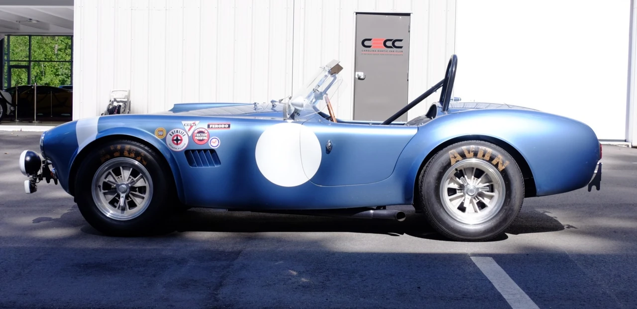 Shelby Cobra Replica - Image 2 of 31