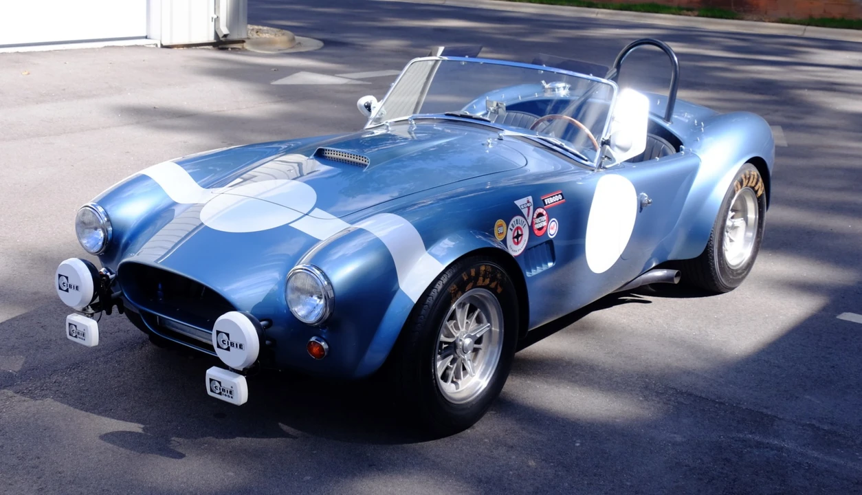 Shelby Cobra Replica - Image 3 of 31