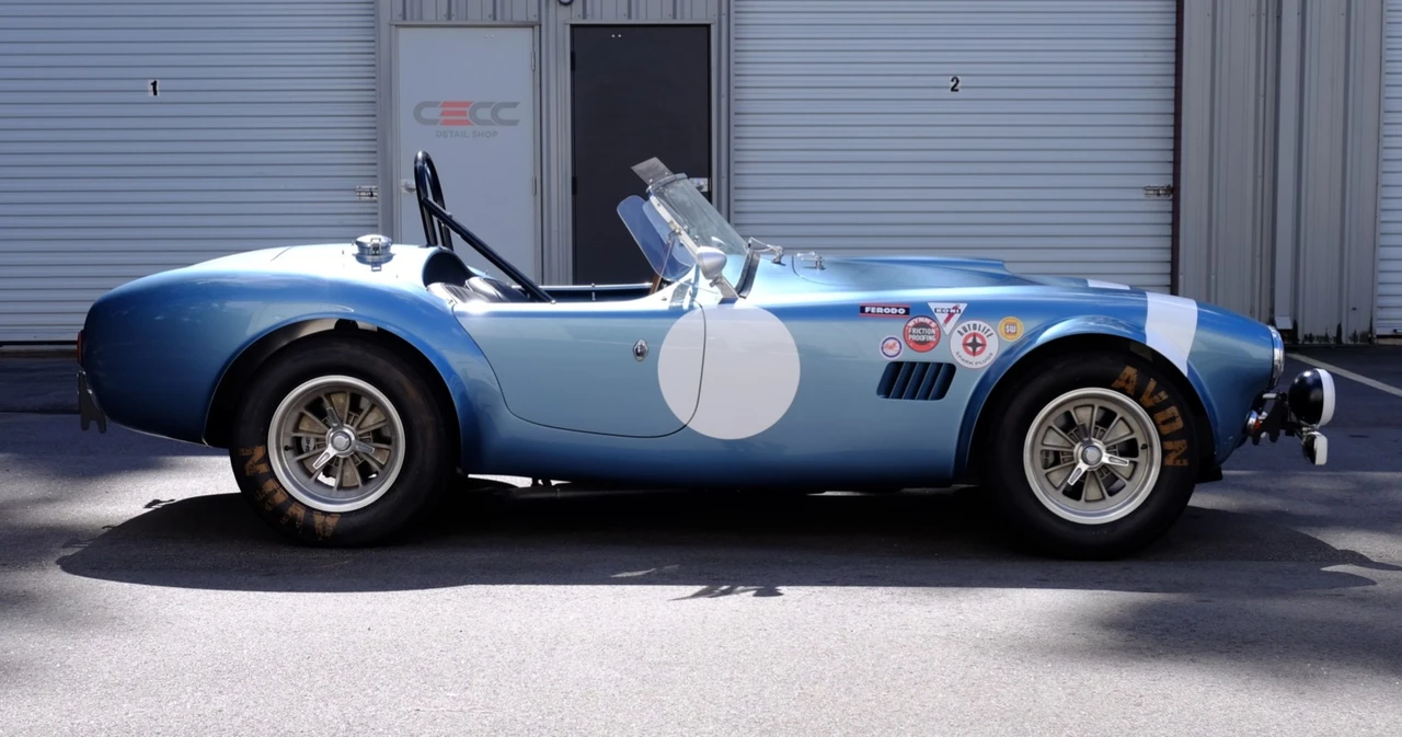 Shelby Cobra Replica - Image 9 of 31