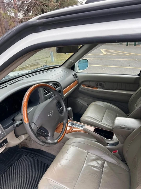 2003 Infiniti QX4 - Image 6 of 7
