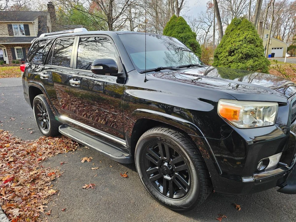 2011 Toyota 4Runner 5th Gen - Image 3 of 8