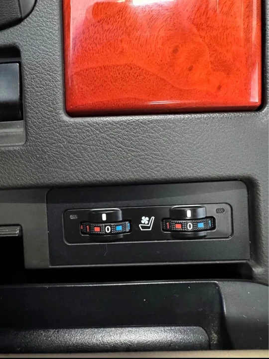 2011 Lexus RX 3rd Gen - Image 7 of 10