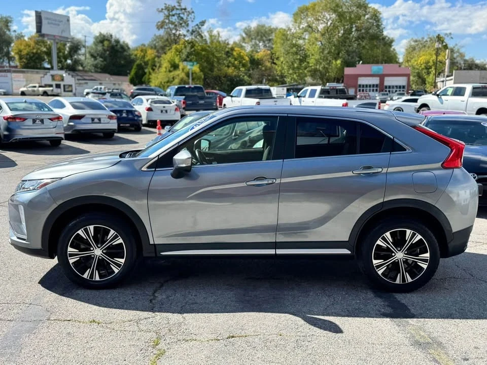 2019 Mitsubishi Eclipse - Image 4 of 9