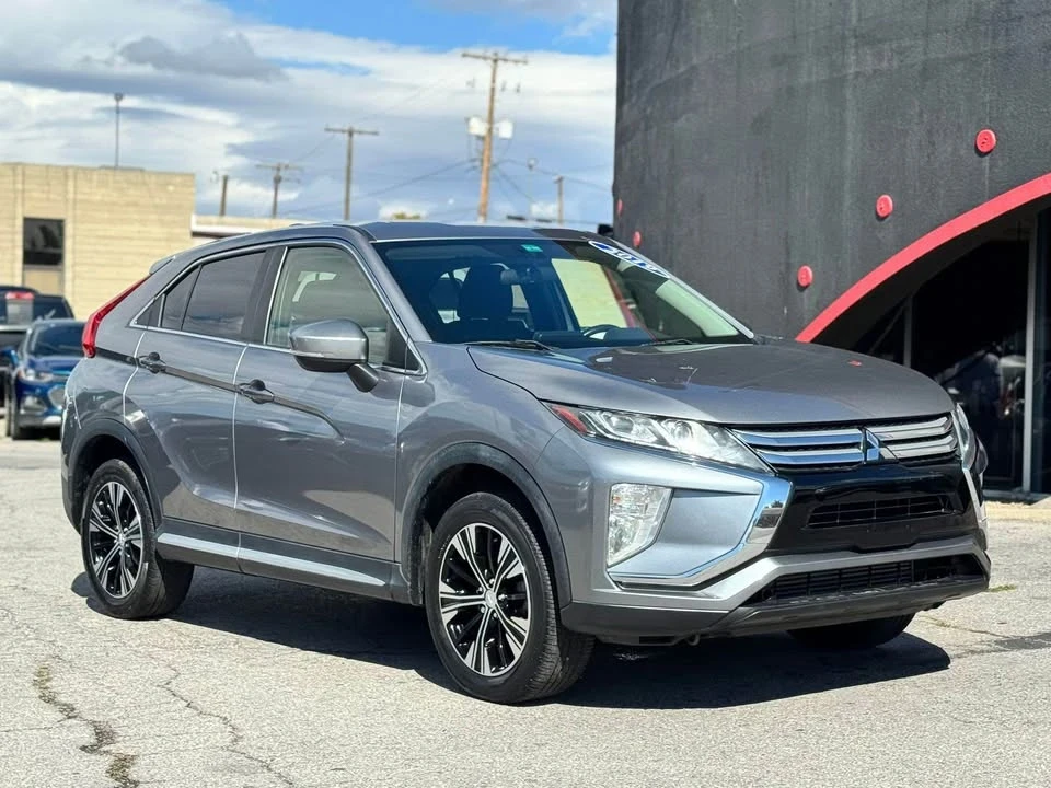2019 Mitsubishi Eclipse - Image 3 of 9