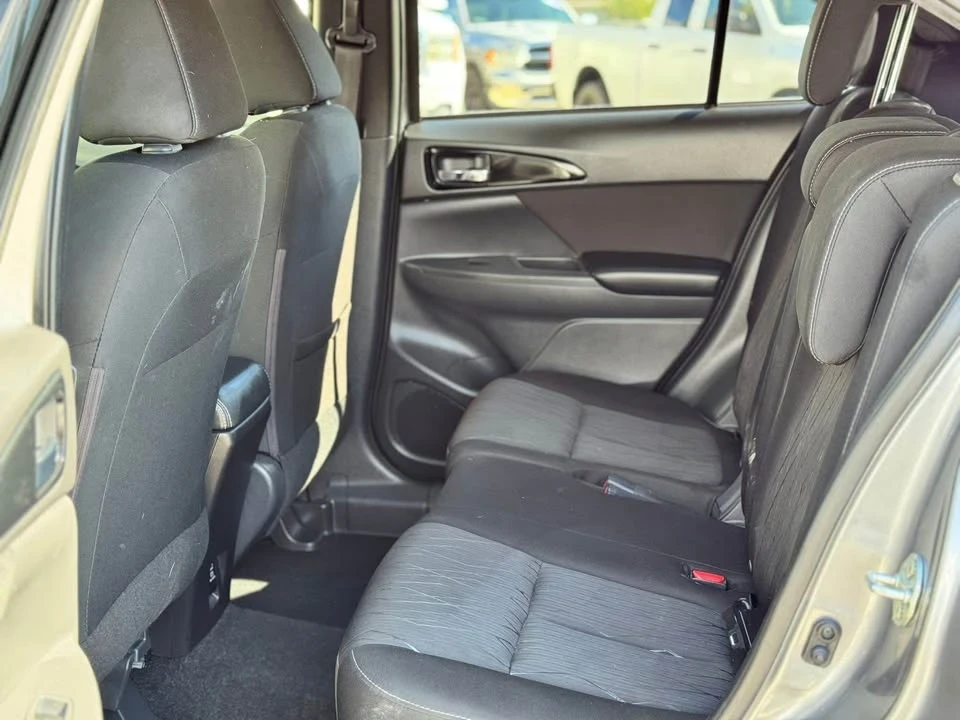 2019 Mitsubishi Eclipse - Image 7 of 9