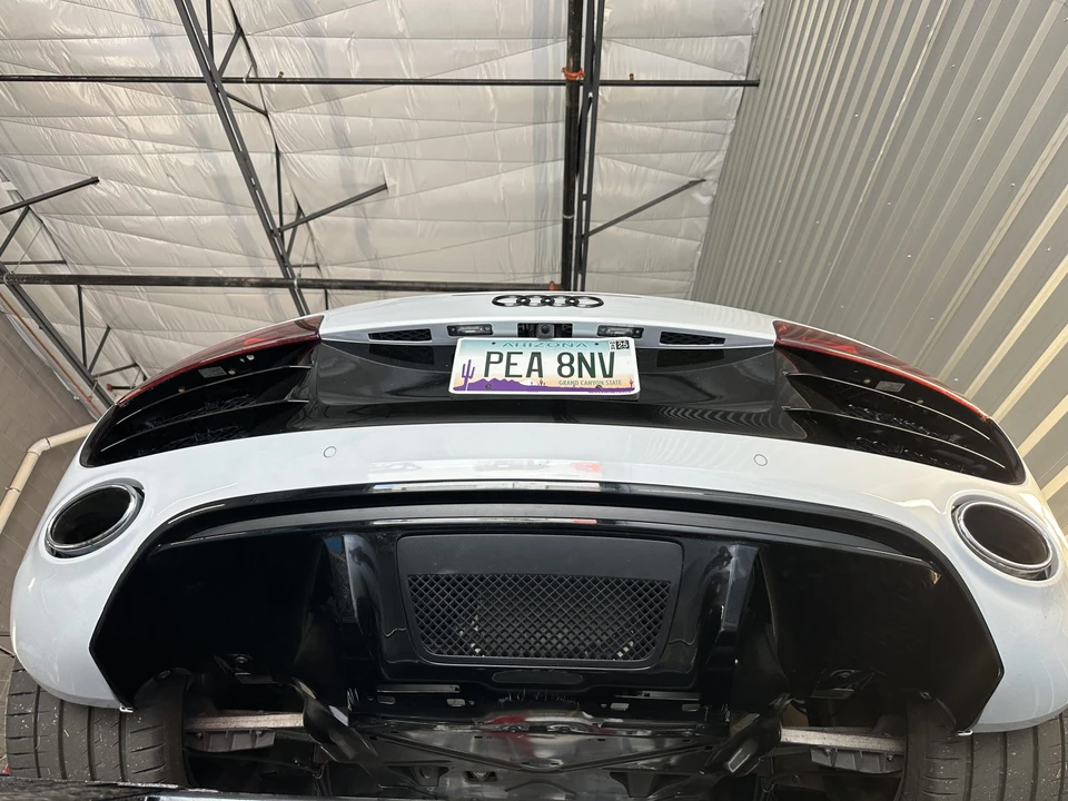 2011 Audi 42 R8 - Image 23 of 31