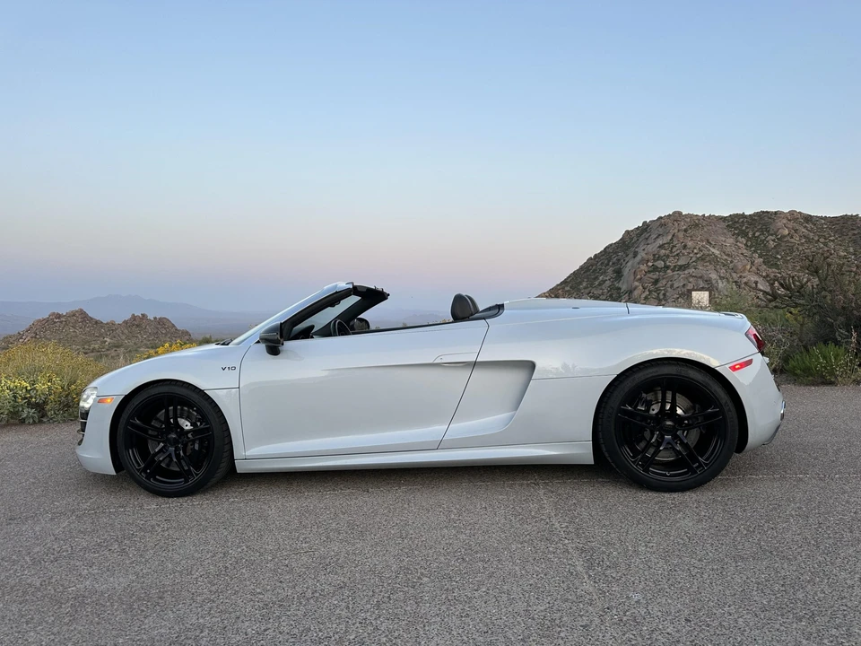 2011 Audi 42 R8 - Image 16 of 31