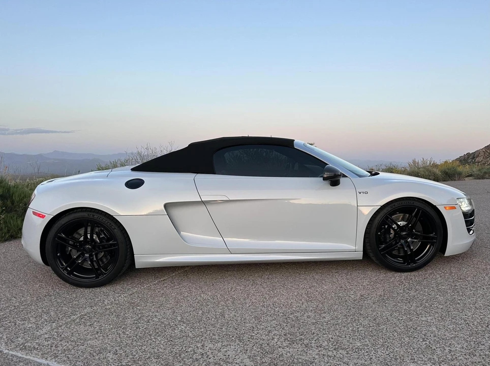 2011 Audi 42 R8 - Image 18 of 31