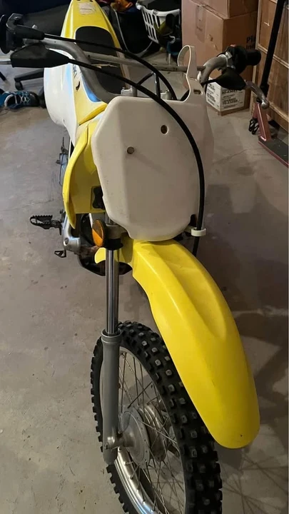 Suzuki Motorcycles - Image 3 of 3