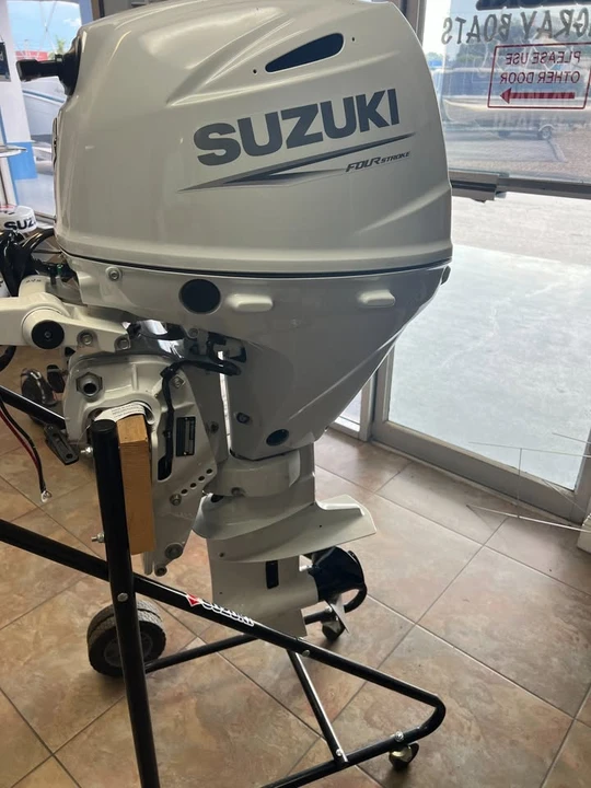 Suzuki - Image 2 of 7