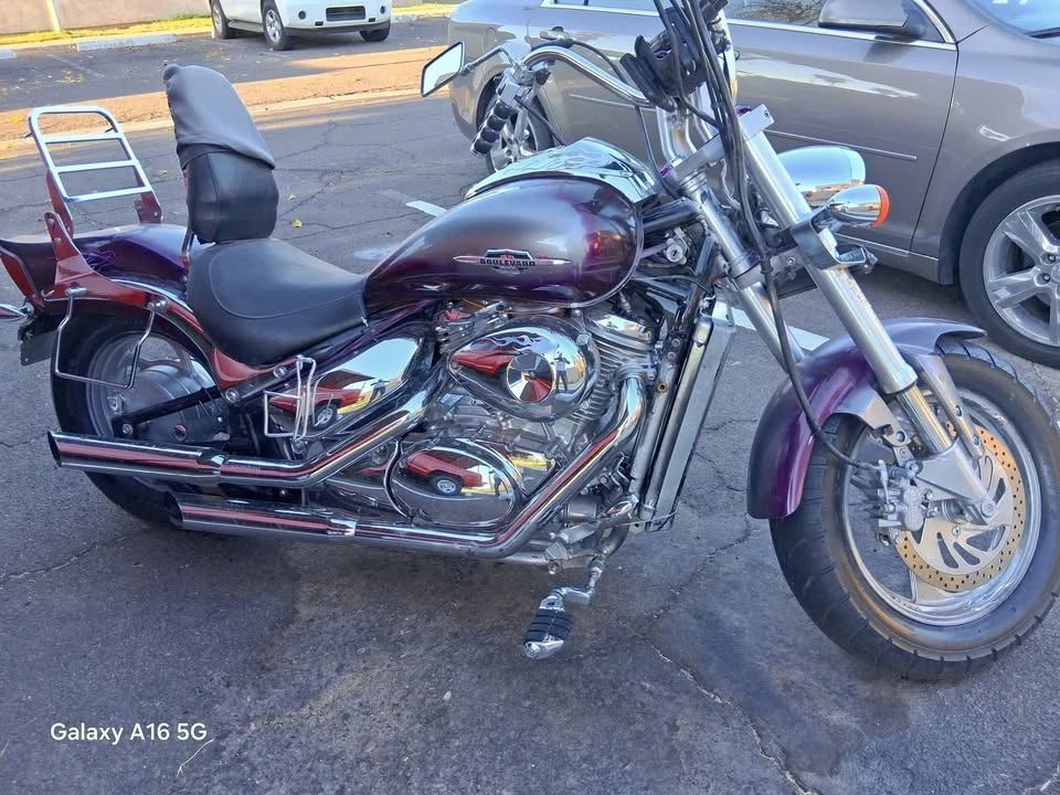 Suzuki Boulevard - Image 4 of 7