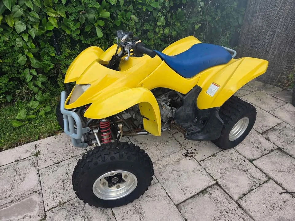 Suzuki Motorcycles - Image 3 of 6