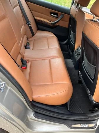 2009 BMW E90 3 Series Sedan - Image 11 of 16