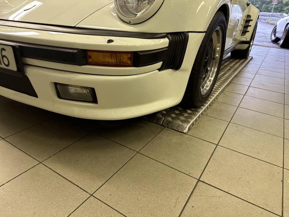 1986 Porsche 930 Turbo - Image 20 of 31