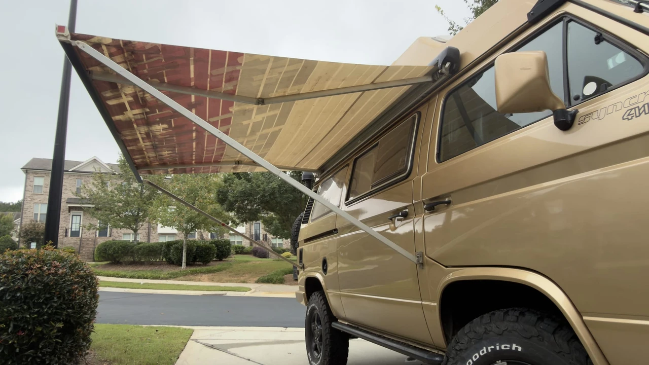 1989 Volkswagen Vanagon - Image 15 of 31