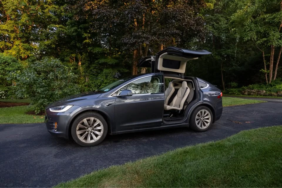 2018 Tesla Model X - Image 4 of 9