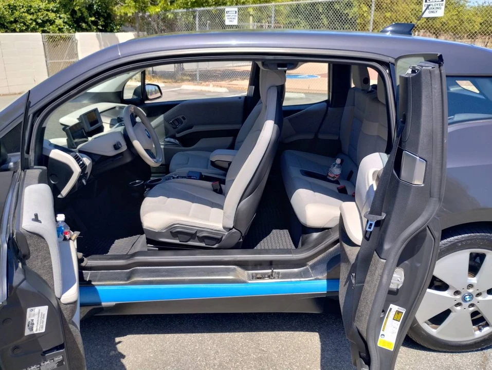 2015 BMW i3 - Image 4 of 7