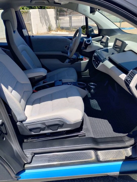 2015 BMW i3 - Image 5 of 7